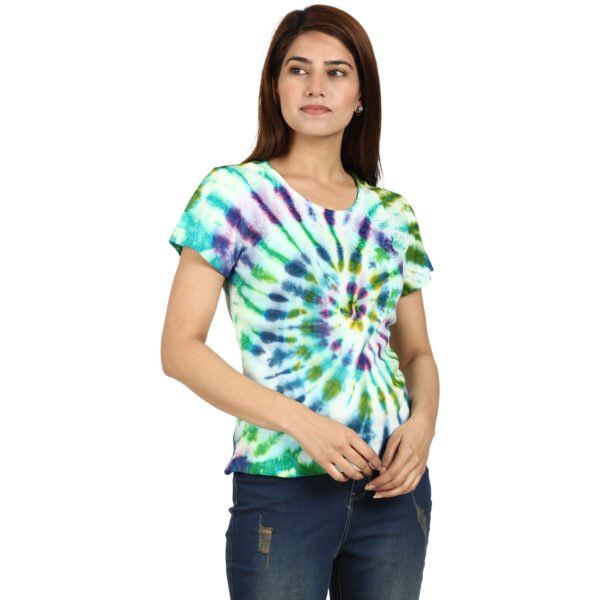 Petunia tie dye tee