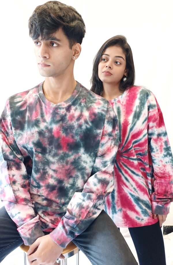 carmine mix scrunch sweatshirt model