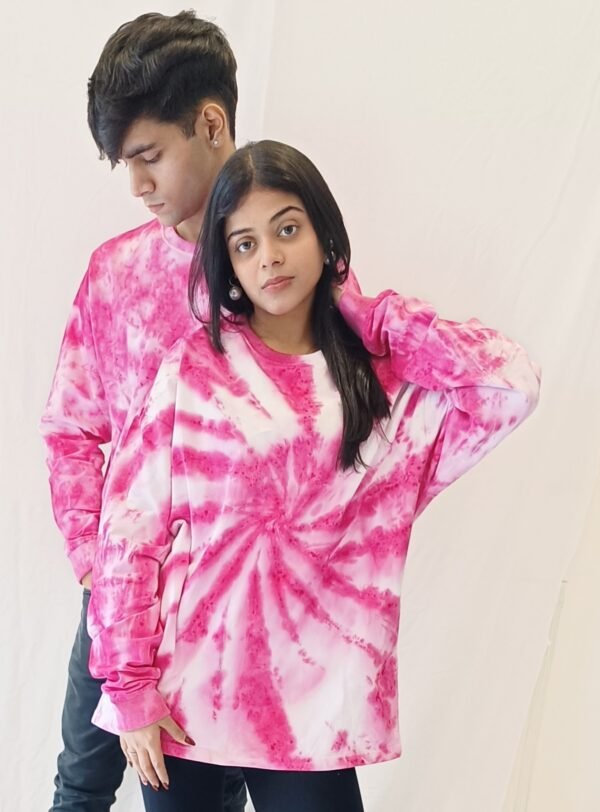 Carmine spiral sweatshirt model