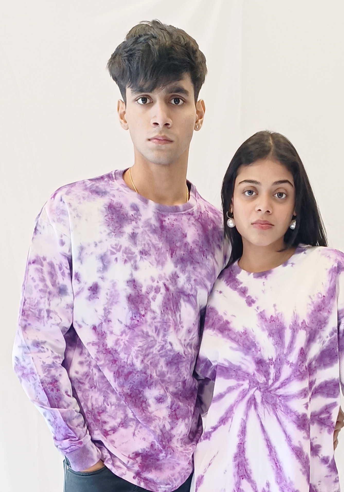 Purple scrunch sweatshirt model