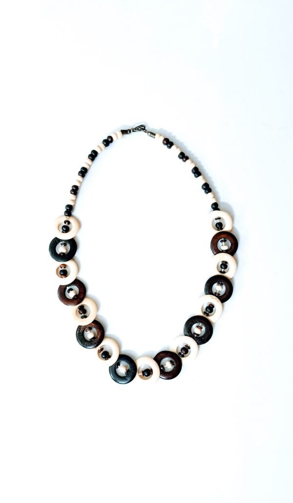 brown vibrant neckpiece