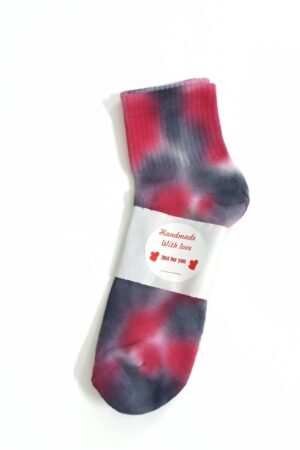 men's cerise tie dye ankle socks